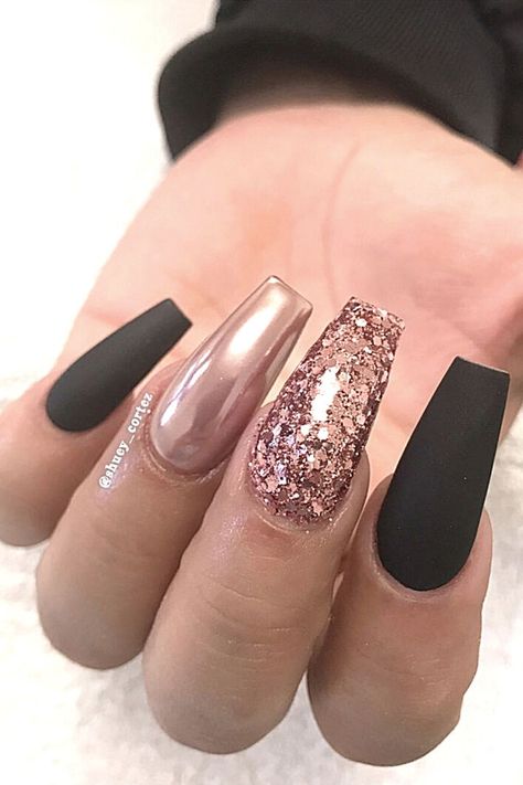 Rose Gold Nails Design, Gold Nail Designs, Style Nails, Rose Gold Nails, Super Nails, Coffin Nails Long, Dark Nails, Trendy Nail Design, New Year's Nails