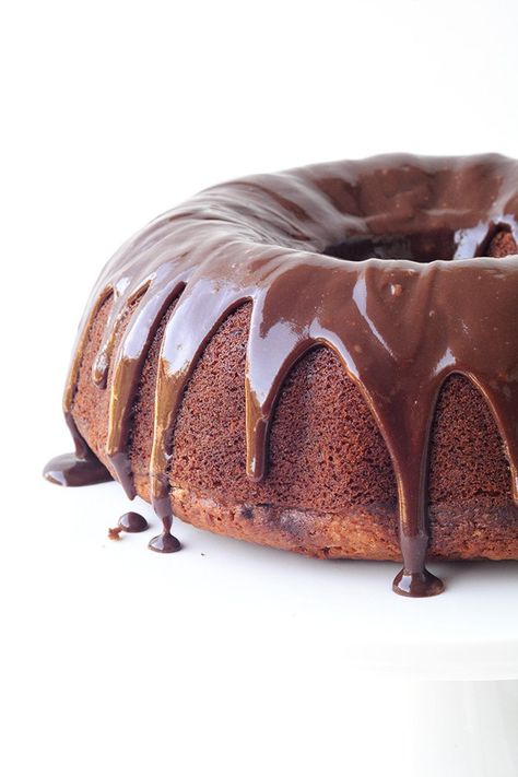 ♥ Happy Birthday Karen, Nutella Dessert Recipes, Cake With Nutella, Nutella Ganache, Banana Bundt Cake, Banana Bundt, Delish Cakes, Nutella Desserts, Nutella Brownies