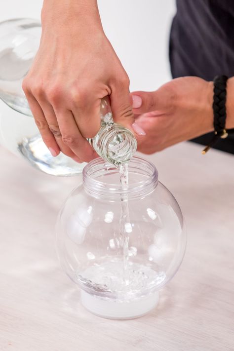 Make a homemade snow globe for the holidays Make Your Own Snow Globe, Making Snow Globes, Snow Globe For Kids, Make Your Own Snow, Christmas Snow Globes Diy, Homemade Snow Globes, Homemade Snow, Custom Snow Globe, Snowman Snow Globe