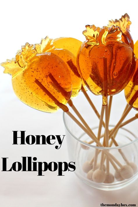 Honey Lollipops for Licking, Stirring, and Gifting. Make this easy recipe for soothing honey lollipops or homemade honey stirrers for tea. #themondaybox #honey #honeylollipops #homemade #homemadecandy #diysucker #teachergifts Honey Lollipops Recipes, Honey Suckers Homemade, Diy Honey Candy, Candy Made From Honey, How To Make Honey Lollipops, Honey Lollipops, Candy On A Stick, Honey Pops, Homemade Lollipops