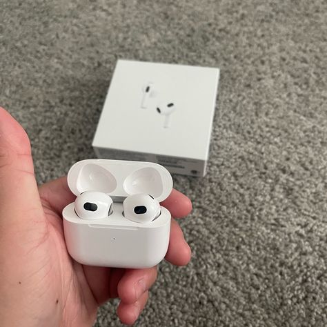 3rd Gen Apple Airpods Lightning Fast Case Brand New Comes With Charging Cord Airpods 3rd Gen Aesthetic, Earbuds Aesthetic, Airpods Gen 3, Airpods 3rd Gen, Airpods 4, Apple Headphones, Apple Headphone, Iphone Ideas, Cats Case