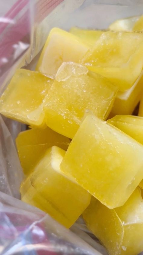 Ginger Ice Cubes - My Empowered Heart Frozen Ginger Cubes, Lemon Ginger Ice Cubes, Turmeric Ice Cubes, Ginger Ice Cubes, Ginger Cubes, Tea Ice Cubes, Ice Recipes, Ice Cube Recipe, Florida Kilos