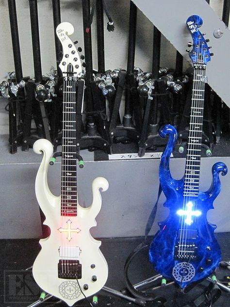 Mana Sama's Signature ESP guitars Malice Mizer Guitar, Mana Sama Guitar, Matching Guitars, Cool Electric Guitar Design, Cool Guitars Electric, Cool Guitar Designs, Electric Guitar Designs, Y2k Blue Aesthetic, Esp Guitars