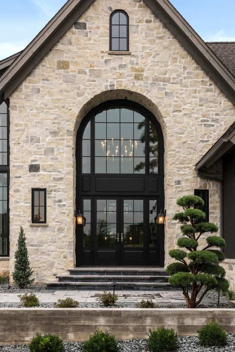 Dream Home Tour: A phenomenal rustic Belgian house in Minnesota Casa Exterior, Ideas Living Room, Farmhouse Exterior, Dream House Exterior, Stone House, House Goals, Ideas Living, House Designs Exterior, Dream Home Design