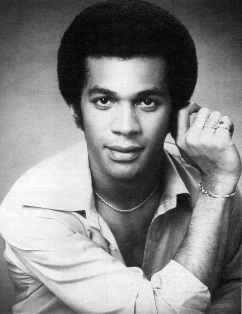 Clifton Davis Clifton Davis, Hallie Berry, Actors Life, Singer Performing, Famous Black People, Black Success, Adventist Church, Vintage Black Glamour, Male Actors