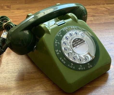 Green Telephone, Old Phones, Old Telephone, Dial Phone, Telephone Retro, Retro Telephone, Airplane Wallpaper, Vintage Phone, Wall Socket