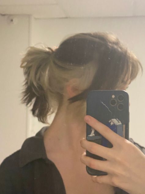 Cute trendy teen hairstyle, teen with brown hair and white dyed hair underneath, messy high ponytail Peekaboo Hairstyle, Messy Hairstyle, Peekaboo Hair, Hair White, Brown Hair, Hair, White