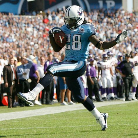 Chris Johnson Johnson Aesthetic, Chris Johnson, Sport Player, Sports Hero, Tennessee Titans, American Football, Football Helmets, Ncaa, Tennessee