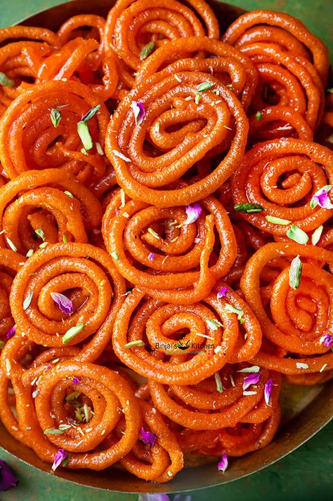 Instant Jalebi Jalebi Aesthetic, Jalebi Photography, Jalebi Recipe, Durga Photo, Food Set Up, Recipe Paper, Buttered Corn, Orange Food Coloring, Chandni Chowk