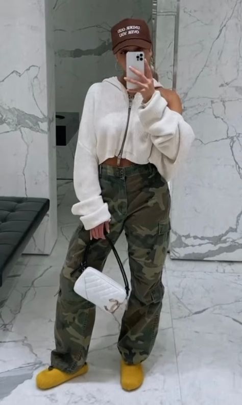 Lori Harvey Instagram, Harvey Outfits, Local European, Cut Out Hoodie, Marni Fussbett, Chanel Cambon, Streetwear Inspo, Lori Harvey, Camo Fashion