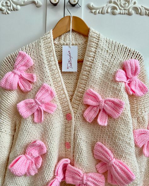 Hello 🎀 as the tubilayka brand, we design very beautiful details for you. #pinterest #etsy#etsyshop #etsyseller #fiyonkhırka#bowtiecardigan#pinkbows🎀 #pinkbowtiecardigan#redbow #pinkrosejacket Handmade Sweater Design For Women, Rose Jacket, Quick Crochet Patterns, Pink Bow Tie, Crochet Inspo, Pink Bows, Vintage Ribbon, Unique Gifts For Women, Quick Crochet