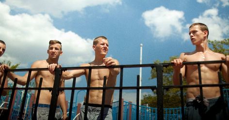 Teen desire, lust & lost youth collide in Beach Rats Beach Rats Movie, Beach Rats, Harris Dickinson, Full Hd 4k, Sa Pa, London Film Festival, New Girlfriend, Film Tv, Coming Of Age