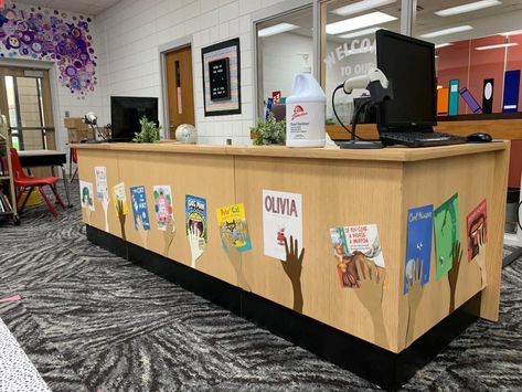 Book Return Ideas Library, School Library Design Interior, Library Desk Decor, Elementary Library Decor, Public Library Programs, School Library Book Displays, Library Orientation, Library Decorations, School Library Decor