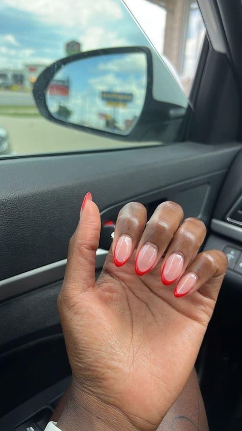 Red French Tip Nails Black Women, Short Nails Inspo Black Women, Dream Nails Short, Short Nails On Dark Skin, Gel Nails Dark Skin, Short Nails Dark Skin, Red Nails Dark Skin, Bio Gel Nail Designs, Natural Short Nails Ideas