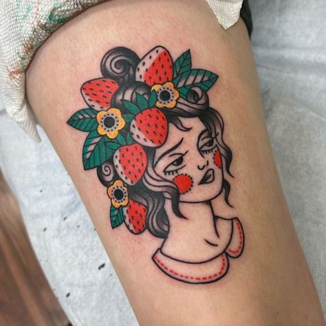 Traditional Strawberry Tattoo Black, Tattoo Ideas Pretty, Strawberry Tattoos, Cute Small Tattoo Ideas, Tattoos Colorful, Lucky Tattoo, Strawberry Tattoo, Tattoos Black, Flower Vines