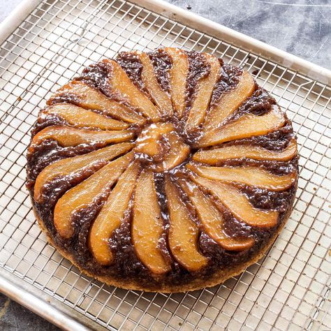 “This might be my favorite dessert, ever!” - Cynthia Y., web member, says of our Pear-Walnut Upside-Down Cake. 🍐 Tap the link in our… Walnut Upside Down Cake, Pear Walnut Upside Down Cake, Upside Down Pear Cake, Pear Grappa Cake, Chocolate Almond Pear Tart, Walnut Texture, Upside Down Cake Recipe, Caramel Chocolate Bar, Donut Toppings