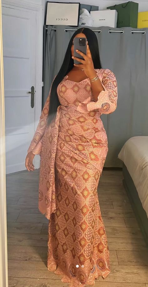 African Pagne Dress, Ankara Eid Outfits, Bridesmaid African Dresses, Wedding Guest Outfit Winter Pants, Senegalese Clothing Styles 2024, African Eid Dresses, Bazin Styles For Women, Eid Outfits African, Senegalese Clothing