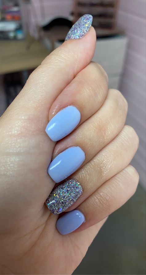 Periwinkle promises/see no evil Periwinkle Dip Nails, Periwinkle Nail Designs, Summer Nails Dip Powder, Periwinkle Nails Designs, Periwinkle Blue Nails, Spring Blue Nails, Blue Sparkly Nails, Periwinkle Nails, Hoco Nails