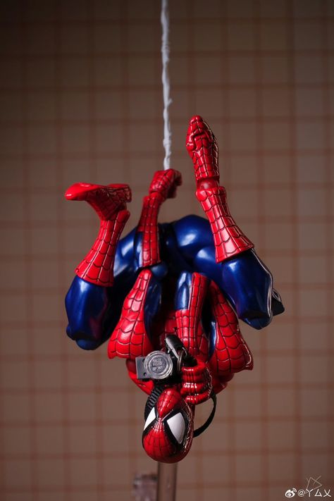 Spider Man Figures, Spiderman Action Figure Poses, Spider Man Action Figures, Spiderman Poses, Spiderman Stuff, Amazing Yamaguchi, Superhero Comics Art, Spiderman Action Figure, Spiderman Theme