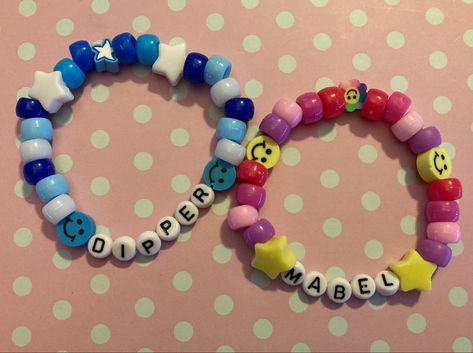 Matching Bracelets Characters, Gravity Falls Bracelet Ideas, Kandi Bracelets Matching, Gravity Falls Bracelet, Gorillaz Bracelet, Bracelet Ideas Kandi, Matching Kandi Bracelets, Character Bracelets, Dipper E Mabel