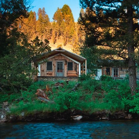 🐴Not every luxury all-inclusive experience is on a beach! 🤠Have you always dreamed of living out your cowboy or cowgirl dreams but didn't know where to start? @theranchatrockcreek could be the perfect option for you. ⭐️The Ranch at Rock Creek offers a “true west” experience on 6,600 acres under the Montana sky. 🎣Outdoor adventures are available for the whole family with horseback rides, wildlife exploration, hiking, sapphire mining, shooting sporting clays, fly-fishing, and more. All incl... Sporting Clays, Rock Creek, All Inclusive, Horseback Riding, The Ranch, Fly Fishing, Luxury Travel, Montana, Outdoors Adventure