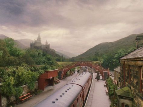 Hogsmeade Station, with view on Hogwarts Hogwarts Train, Third Culture Kid, Rubeus Hagrid, Philosopher's Stone, The Sorcerer's Stone, Harry Potter Tumblr, Hogwarts Aesthetic, Journal Spreads, Common Room