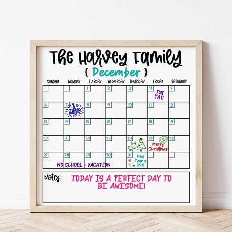 Use this Monthly Calendar SVG to keep your family organized. Keep everyone in your family organized with this free organization svg. Calendar Svg Free, Cricut Calendar, Chalkboard Calendar, Weekly Menu Planners, Create A Calendar, Free Svgs, Dry Erase Calendar, Free Monogram, Free Cricut