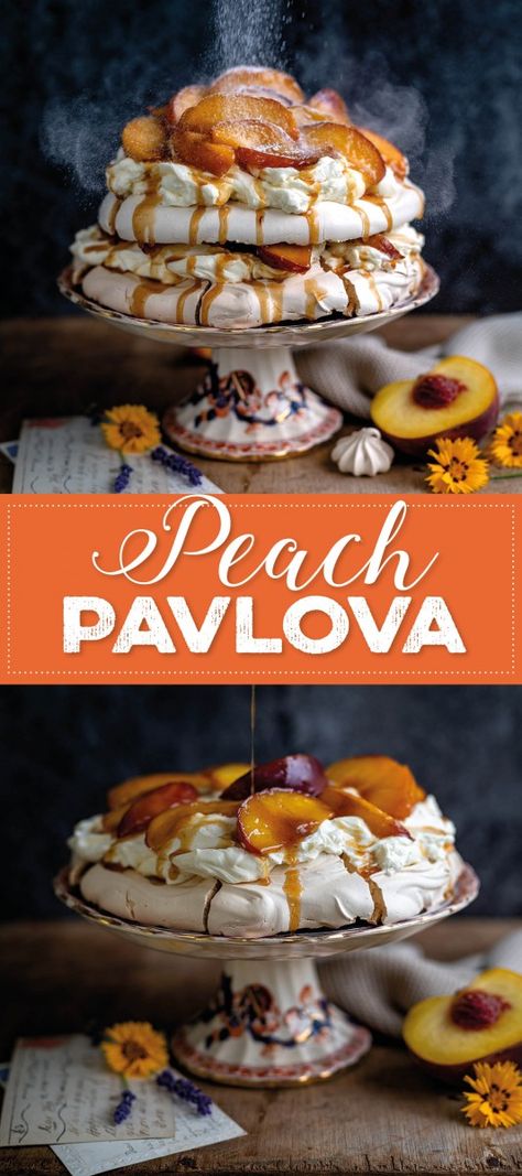 Peach pavlova Fall Pavlova, Peach Pavlova, Caramelised Peaches, Peach Meringue, Pavlova Easy, Peaches Dessert, Pavlova Recipes, Pavlova Toppings, Lemon Curd Pavlova