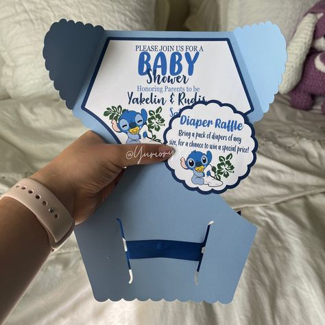 Stitch Baby Shower Invitations, Baby Shower Party Planning, Stitch Party, Peanut Baby Shower, Disney Baby Shower, Baby Bells, Simple Baby Shower, Baby Shower Outfit, Boy Baby Shower Themes