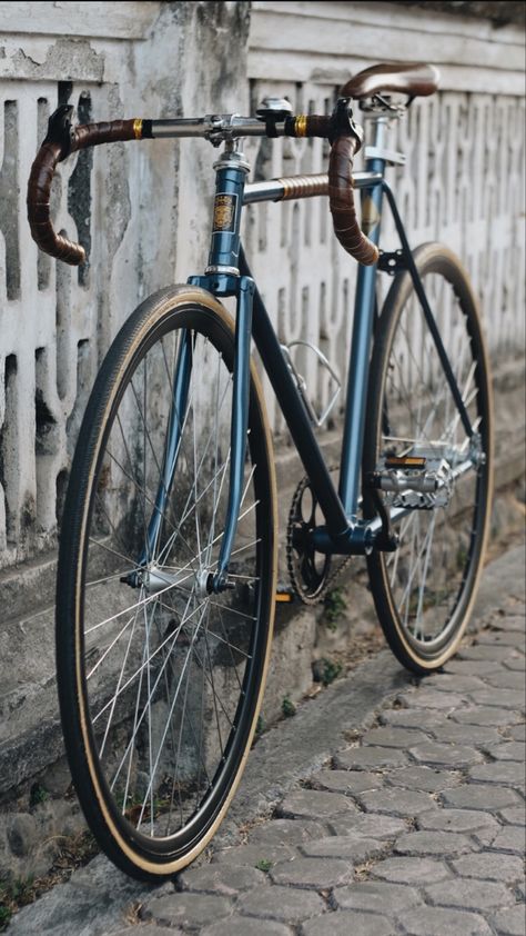 Fixie Classic, Vintage Road Bike, Bici Retro, Sepeda Fixie, Bike Restoration, Bike Swag, Blue Bicycle, Classic Road Bike, Road Bike Vintage