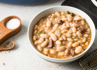 White Beans with a Cajun Accent Cajun White Beans, Louisiana Cooking, Gumbo Soup, Cajun Creole Recipes, Ham Bone, Northern Beans, Great Northern Beans, Creole Recipes, Cooking For A Crowd