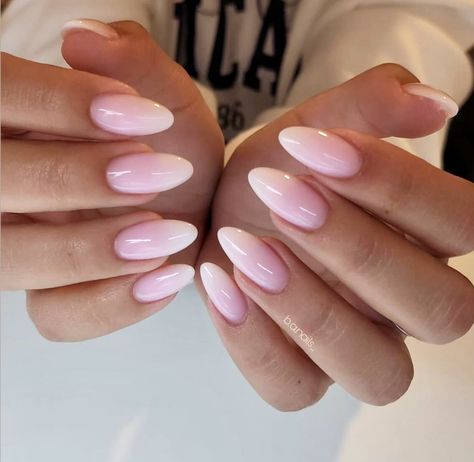 Nails Medium Almond, Easy Toe Nail Designs, Nails With White, Nails Glossy, Press On Nails Medium, Medium Almond, Ombre Design, Summery Nails, Pink Gradient