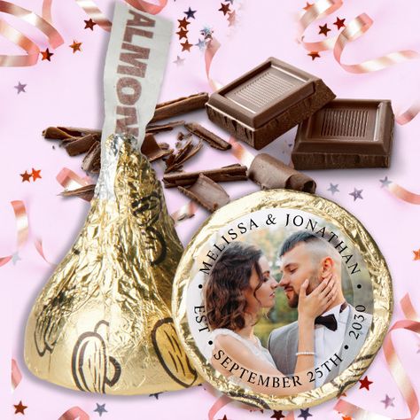 Modern Bride Groom Simple Photo Wedding Hershey®'s Kisses® Wedding Hershey Kisses, Email Wedding Invitations, Wedding Invitation Message, Digital Wedding Invitations Templates, Wedding Invitation Etiquette, Couple Anniversary, Photo Simple, Candy Wedding Favors, Wedding Invitation Envelopes