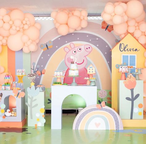 Pig Birthday Party Decorations, Peppa Pig Birthday Decorations, Peppa Pig Birthday Party Decorations, Pig Birthday Party, Ideas Cumpleaños, Baby Birthday Decorations, Peppa Pig Birthday Party, Pepa Pig, George Pig