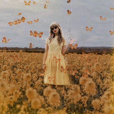 Yellow Aesthetic Taylor Swift, Annamarie Core, Taylor Swift Yellow Aesthetic, Taylor Swift Yellow, Playlist Pictures, Photoshoot Edit, Magic Decor, Notion Ideas, Aesthetic Widgets