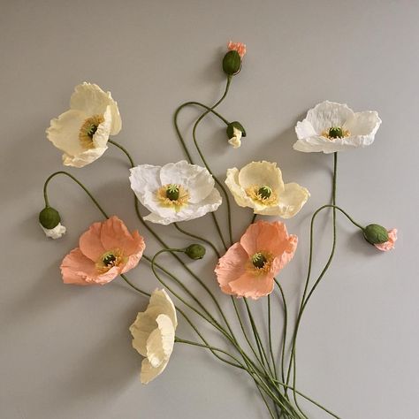 Crepe paper Iceland poppies. #nectarhollow Iceland Poppies, Paper Botanicals, Paper Flowers Wall, Poppy Bouquet, Crepe Paper Flowers, Paper Flower Tutorial, Flowers Wall, Paper Flowers Diy, Crepe Paper