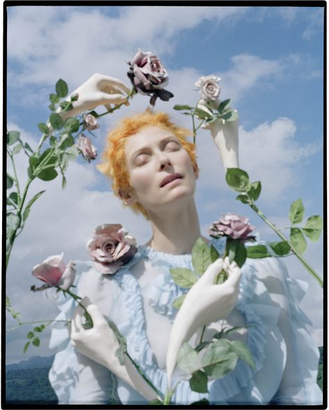 Related image Tim Walker Photography, English Projects, Alfred Stieglitz, Tim Walker, Photographie Portrait Inspiration, Tilda Swinton, Fashion Photography Inspiration, Arte Inspo, Foto Art