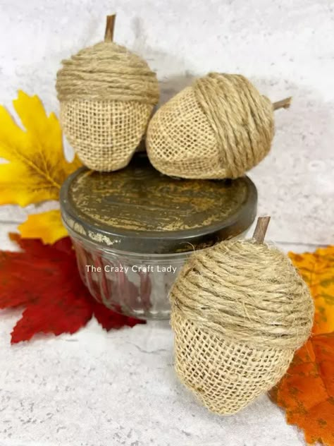 Fall acorn craft made from plastic Easter eggs Thanksgiving Banquet, Colorful Candle Holders, Bee Ideas, Fall Tea, Upcycle Plastic, Cactus Craft, Acorn Ornaments, Fall Acorns, Acorn Crafts