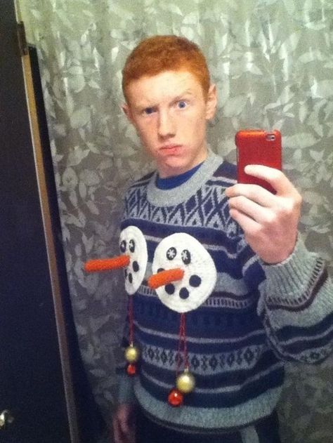 This ginger who is proving that gingers have more swag than pretty much anybody else, but especially more than you. Ugly Sweater Diy, Ugly Sweater Contest, Diy Ugly Christmas Sweater, Selfie Fail, Snowman Sweater, Tacky Christmas Sweater, Funny Selfies, Ugly Xmas Sweater, Tacky Christmas