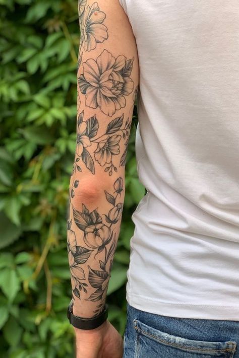 Peony Sleeve, Flower Tattoo Sleeve Men, Men Flower Tattoo, Floral Arm Tattoo, Mangas Tattoo, Around Arm Tattoo, Flores Tattoo, Flower Tattoo Arm, Flower Sleeve