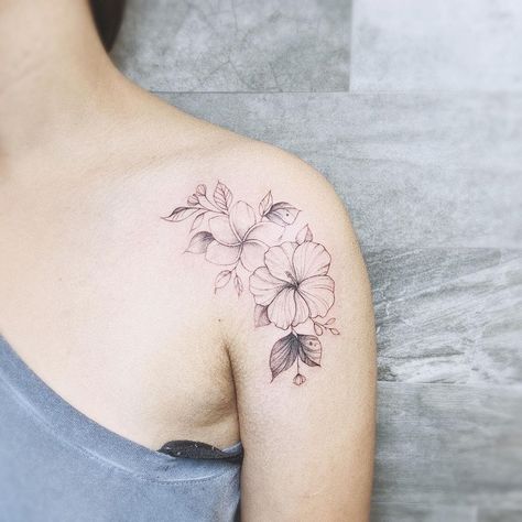 Hawaiian Small Tattoo, Hawaii State Flower Tattoo, Hawaiian Leaves Tattoo, Flower Tattoo With Color, Small Hawaiian Flower Tattoos, Hawaiian Flower Tattoo, Hawaii Flower Tattoos, Plumeria Flower Tattoos, Orchid Flower Tattoos