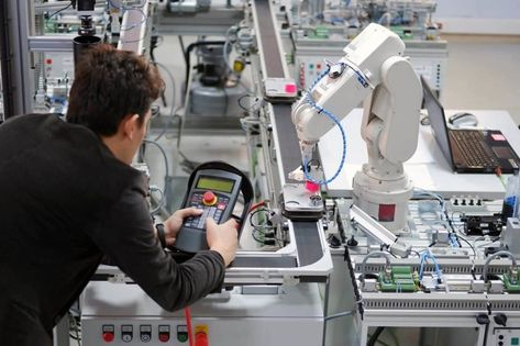 Smart Factory, Mechatronics Engineering, Manufacturing Engineering, Robotic Arm, Engineering Jobs, Recruitment Services, Computer Engineering, Recruitment Agencies, Electrical Engineering