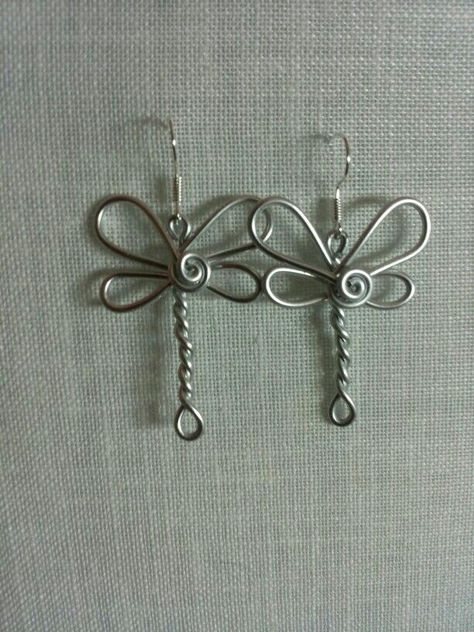 Wire Dragonfly, Wire Jewelry Designs, Dope Jewelry, Handmade Wire Jewelry, Funky Jewelry, Diy Crafts Jewelry, Wire Earrings, Jewelry Business, Jewelry Inspo