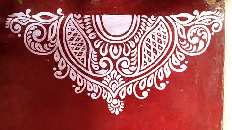 Simple & beautiful alpona design Red Alpona Design, Alpona Painting, Bengali Alpona, Alpona Art, Bride Entry, Alpona Design, Bengali Art, Rangoli Side Designs, Folk Painting