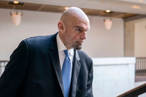 John Fetterman, Dianne Feinstein, Hospital Stay, Raised Eyebrow, Online Newspaper, News Agency, Doctor Medical, Penn State, Medical Center