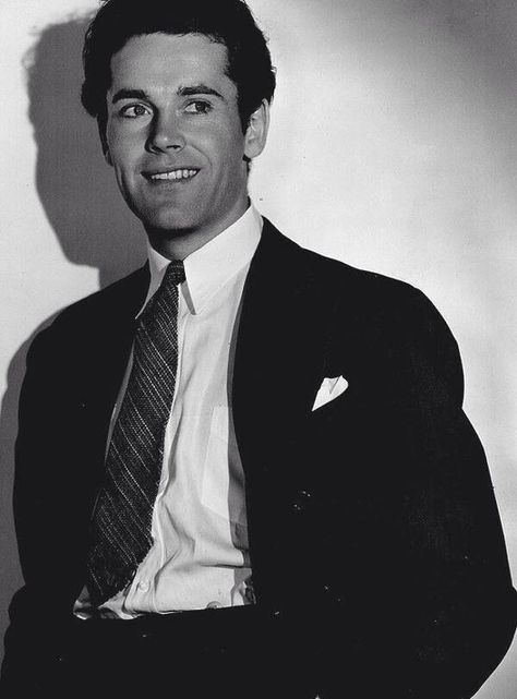 𝙃𝙚𝙣𝙧𝙮 𝙁𝙤𝙣𝙙𝙖 59.14 𝙆𝘽 🎬🎥⭐🌟🌠✨ Henry Fonda, Hollywood Men, Classic Movie Stars, Stage Actor, New Location, Golden Years, Hollywood Star, Academy Award, Film Stars