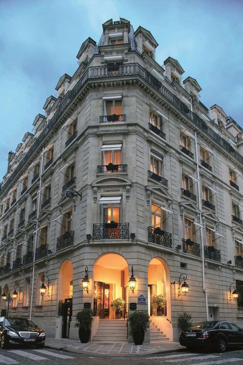 France Hotel, Boutique Hotel Paris, Hotels In France, Paris Luxury, Hotel Website, Website Ideas, Hotel Boutique, Design Hotel, Champs Elysees