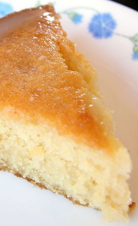 Eggless Lemon Cake, Egg Free Cakes, Lemon Cake Easy, Eggless Cake Recipe, Eggless Desserts, Eggless Recipes, Lemon Cake Recipe, Lemon Dessert Recipes, Eggless Baking