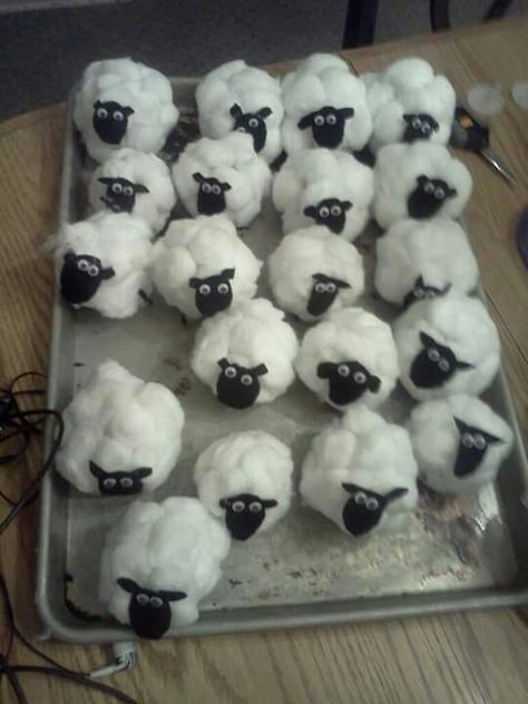 Cotton Ball Sheep Cotton Ball Art, Cotton Ball Activities, Cotton Ball Sheep, Calender Gift, Cotton Ball Crafts, Lamb Craft, Farm Animal Crafts, Cloud Craft, Sabbath School