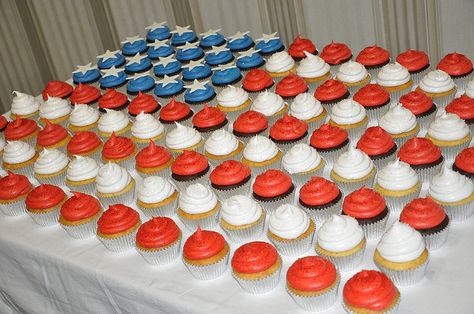 Eagle Scout Cake, Deployment Party, Boy Scouts Eagle, Eagle Scout Ceremony, Deployment Homecoming, Cupcake Flags, Military Party, Eagle Scouts, Welcome Home Parties